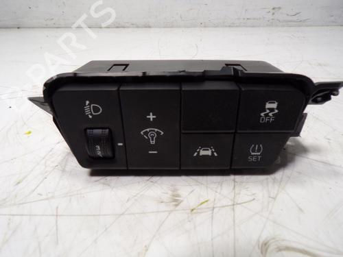 Used Switch KIA RIO IV (YB, SC, FB) 1.2 CVVT (84 hp) 10408855