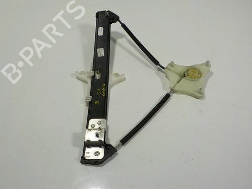 Used Rear left window mechanism Rear left window mechanism SEAT ARONA (KJ7, KJP) 1.6 TDI (95 hp) 12102107 12102107