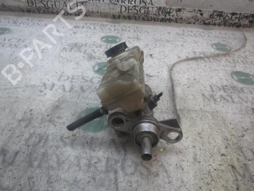 Used Brake master cylinder RENAULT MEGANE II Coupé-Cabriolet (EM0/1_) 1.6 16V (112 hp) 4008932