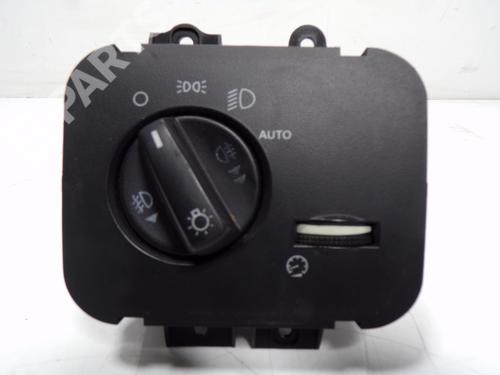 Used Switch Switch LAND ROVER RANGE ROVER SPORT I (L320) 2.7 D 4x4 (190 hp) 11119126 11119126