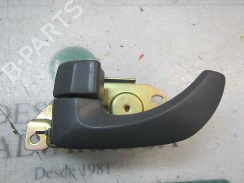 Used Rear left interior door handle Rear left interior door handle KIA SORENTO I (JC) 2.5 CRDi 4WD (140 hp) 3876142 3876142
