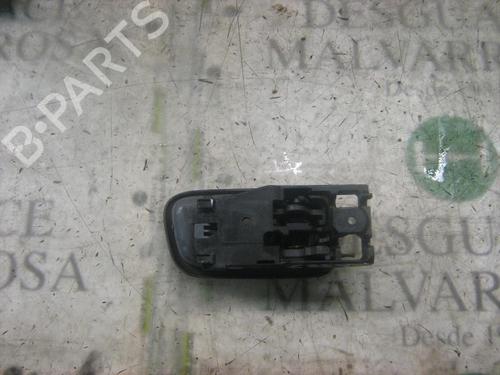 Venstre foran invendig håndtak TOYOTA RAV 4 II (_A2_) 2.0 4WD (ACA21, ACA20) | BP3755106I13 