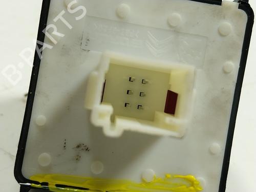Left front window switch CITROËN C4 CACTUS 1.2 THP 110 | BP20296253I27 - Image 6