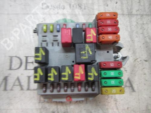 Used Fuse box FIAT BRAVO II (198_) 1.9 D Multijet (198AXB1A) (120 hp) 3822316