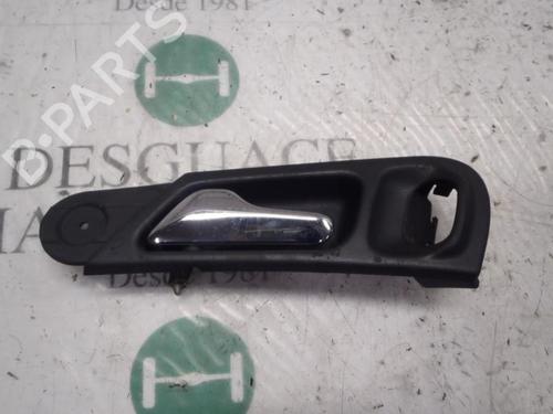 Used Rear left interior door handle Rear left interior door handle MERCEDES-BENZ C-CLASS (W203) C 200 Kompressor (203.045) (163 hp) 3816601 3816601