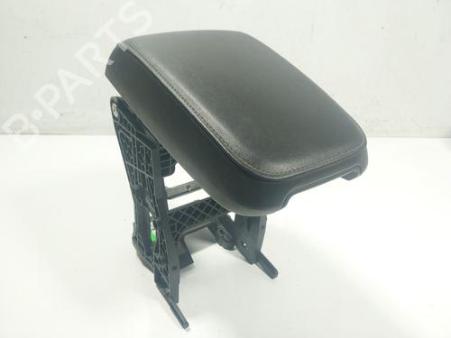 Used Armrest / Center console Armrest / Center console SKODA KAROQ (NU7, ND7) 2.0 TDI (116 hp) 24502649 24502649