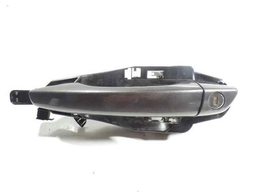 Used Front left exterior door handle Front left exterior door handle PEUGEOT RIFTER 1.5 BlueHDi 100 (102 hp) 6966481 6966481