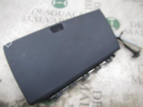 Handskerum Handskerum BMW 1 (E87) 118 d (122 hp) 3827163 3827163