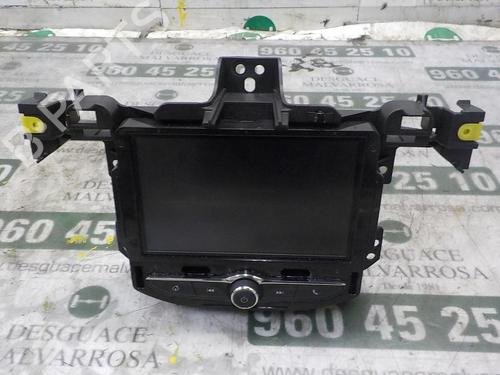 Used Radio Radio OPEL CORSA E (X15) 1.4 (08, 68) (90 hp) 3862494 3862494
