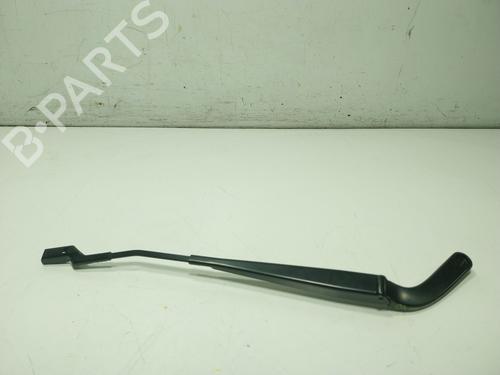 front-windshield-wiper-arm-seat-leon-sportstourer-kl8-kld-2020-30110555 main image