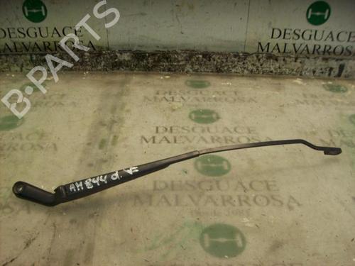 Used Front windshield wiper arm SEAT TOLEDO II (1M2) 1.9 TDI (110 hp) 3765548
