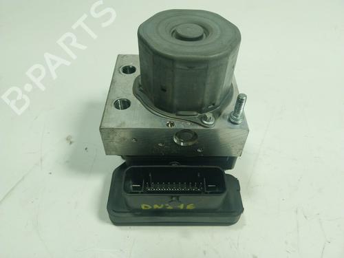 Used ABS pump MERCEDES-BENZ GLA-CLASS (X156) GLA 180 (156.942) (122 hp) 17110246