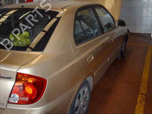 Rear left door window HYUNDAI ACCENT II (LC) 1.5 CRDi | BP3734256C20 