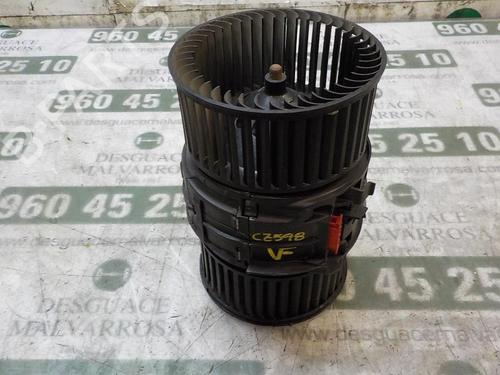 Used Heater blower motor RENAULT SCÉNIC III (JZ0/1_) [2008-2016]  3860412