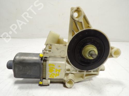 Used Left rear window motor Left rear window motor MERCEDES-BENZ E-CLASS (W212) E 200 CDI / BlueTEC (212.005, 212.006) (136 hp) 10994726 10994726