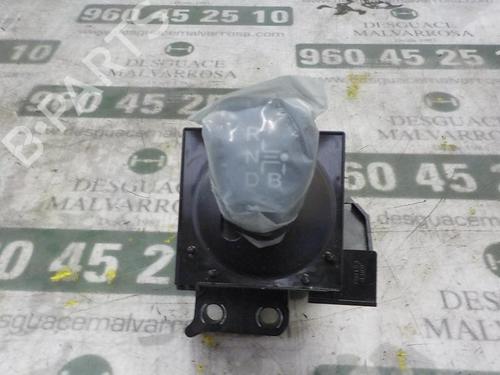Used Gear lever Gear lever TOYOTA AURIS (_E18_) 1.8 Hybrid (ZWE186_, ZWE186R) (136 hp) 7411359 7411359