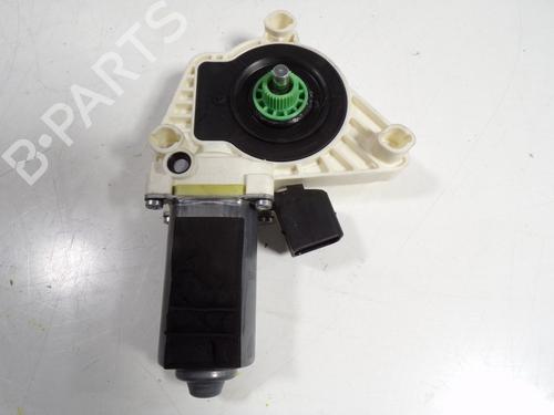 Used Right front window motor MERCEDES-BENZ CLA Coupe (C117) [2013-2019]  8184958