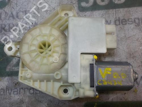 Used Right front window motor Right front window motor SEAT TOLEDO IV (KG3) 1.6 TDI (105 hp) 3858466 3858466