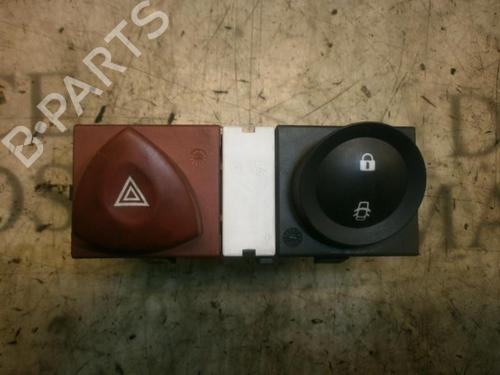 Used Warning switch RENAULT MEGANE II (BM0/1_, CM0/1_) 1.6 16V (BM0C, CM0C) (113 hp) 3800967