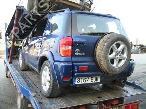 Sikringsdåse TOYOTA RAV 4 II (_A2_) 2.0 4WD (ACA21, ACA20) | BP3765107E1 