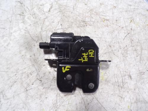 Used Tailgate lock Tailgate lock RENAULT MEGANE III Hatchback (BZ0/1_, B3_) 1.5 dCi (BZ0C) (90 hp) 8420556 8420556