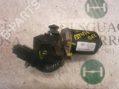 Used Front wiper motor KIA CERATO I Saloon (LD) 2.0 CRDi (112 hp) 3803248