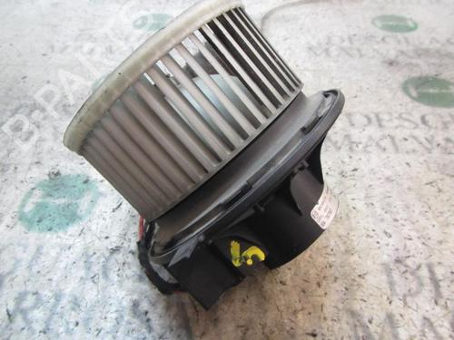 Used Heater blower motor Heater blower motor JEEP CHEROKEE (KJ) 2.5 CRD 4x4 (143 hp) 3833909 3833909