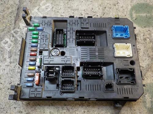 Used Fuse box Fuse box PEUGEOT PARTNER Box Body/MPV 1.6 HDi 90 (92 hp) 4006622 4006622