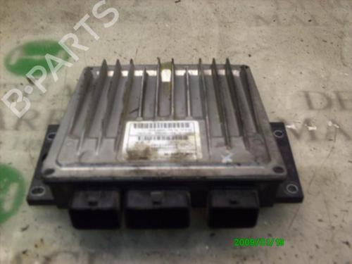Used Engine control unit (ECU) RENAULT MEGANE II (BM0/1_, CM0/1_) 1.5 dCi (BM1F, CM1F) (86 hp) 3748320