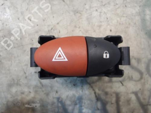 Used Warning switch Warning switch RENAULT TWINGO II (CN0_) 1.2 16V (CN04, CN0B) (75 hp) 3797806 3797806