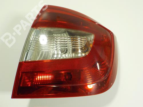 Used Right taillight Right taillight SKODA RAPID (NH3, NK3, NK6) [2012-2022] 11047023 11047023