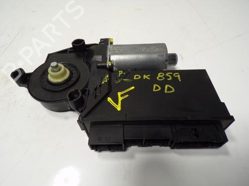 Used Right front window motor VW TOUAREG (7LA, 7L6, 7L7) 2.5 R5 TDI (174 hp) 13248761