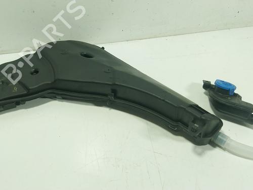 Used Windscreen washer tank BMW X7 (G07) xDrive 40 d Mild-Hybrid (340 hp) 30196462