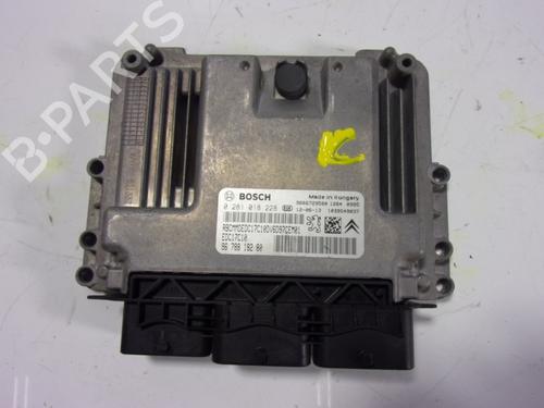 Used Engine control unit (ECU) PEUGEOT PARTNER Tepee 1.6 HDi / BlueHDi 75 (75 hp) 10934231