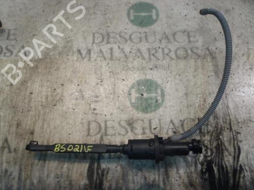 Used Clutch slave cylinder PEUGEOT 307 CC (3B) 1.6 16V (110 hp) 14269282