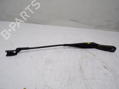 Used Front windshield wiper arm PEUGEOT 308 SW II (LC_, LJ_, LR_, LX_, L4_) [2014-2021]  10659807