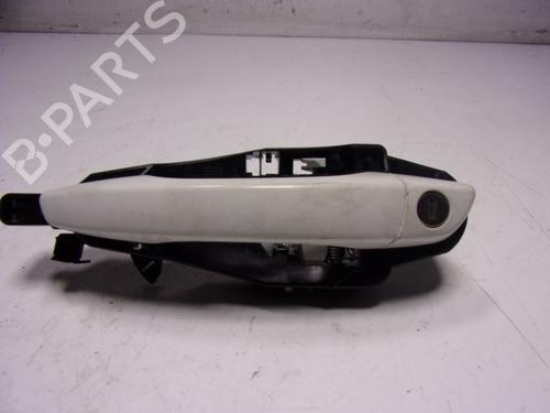 Used Front left exterior door handle Front left exterior door handle 15544077 15544077
