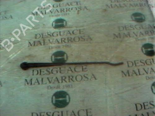 Used Front windshield wiper arm OPEL CORSA A Hatchback (S83) [1982-1993]  3764431