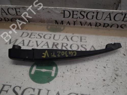 Used Rear windshield wiper arm PEUGEOT 208 I (CA_, CC_) 1.4 HDi (68 hp) 3989647