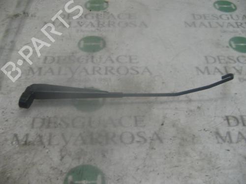 front-wipers-mechanism-nissan-trade-van-75-1996-1997-1998-1999-2000-3781666 main image
