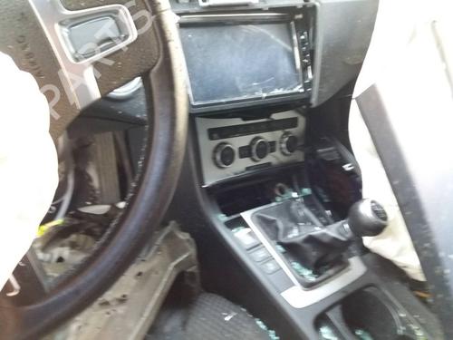 Right front brake caliper VW PASSAT B7 (362) 1.6 TDI | BP11552893M104  - Image 8