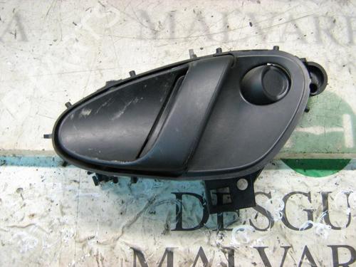 Venstre foran invendig håndtak CITROËN XSARA Coupe (N0) 1.6 16V (109 hp) 3743380