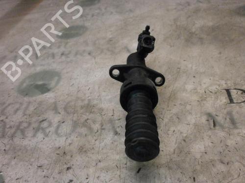 Clutch slave cylinder PEUGEOT 5008 (0U_, 0E_) 2.0 HDi 150 / BlueHDi 150 | BP14267903M113