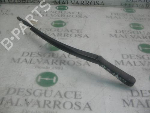 Used Front windshield wiper arm Front windshield wiper arm ALFA ROMEO 147 (937_) 1.6 16V T.SPARK (937.AXA1A, 937.AXB1A, 937.BXB1A) (120 hp) 3745330 3745330