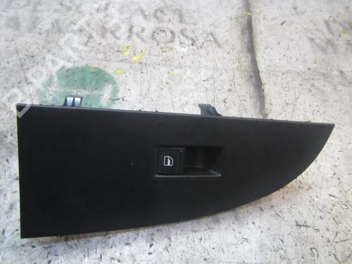 Used Right front window switch Right front window switch SEAT LEON (1P1) 1.9 TDI (105 hp) 3839046 3839046