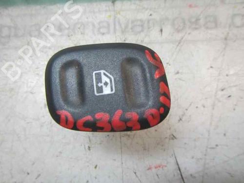 Used Left front window switch FIAT PANDA (312_, 319_) 1.2 (312PXA1A) (69 hp) 3877474