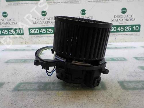 Ventilator motor RENAULT MEGANE IV Hatchback (B9A/M/N_) [2015-2025]  6111102