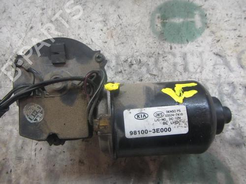 Used Front wiper motor KIA SORENTO I (JC) 2.5 CRDi 4WD (140 hp) 3822812