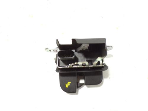 Tailgate lock VW POLO VI (AW1, BZ1, AE1) 1.0 TSI | BP8420868C101 