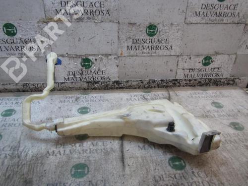 Used Windscreen washer tank Windscreen washer tank PORSCHE CAYENNE (9PA) 3.2 (250 hp) 9081023 9081023